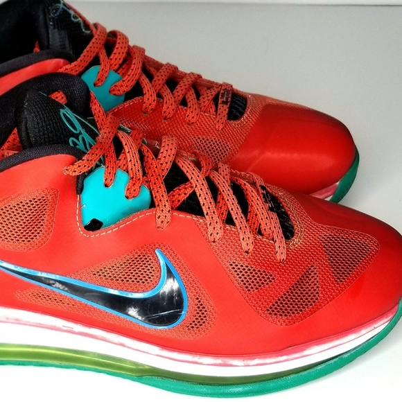 Nike - Picture 6 of 8